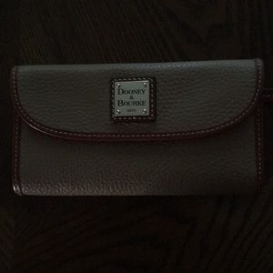 EUC Dooney And Bourke Brown Leather Wallet